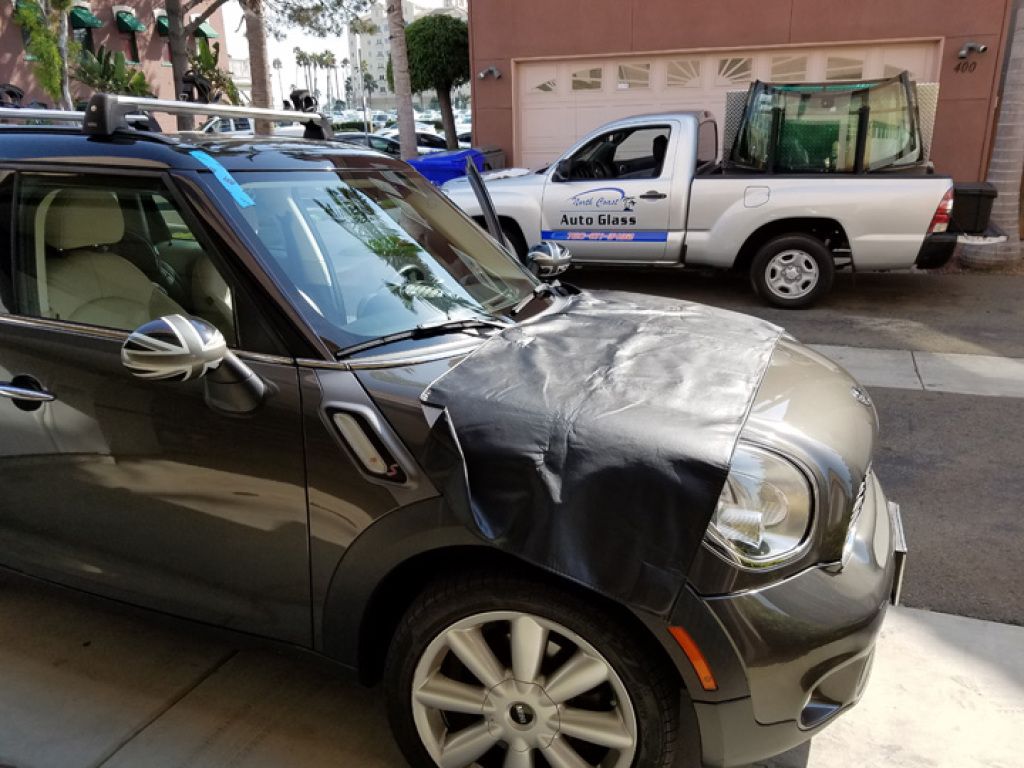 Mini coupe windshield replacement